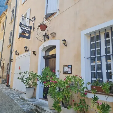 Le Baldaquin *